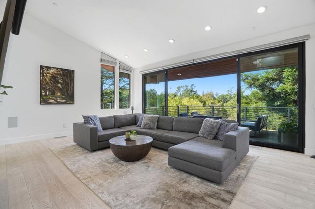 19288 Bainter Avenue, Saratoga, CA 95070