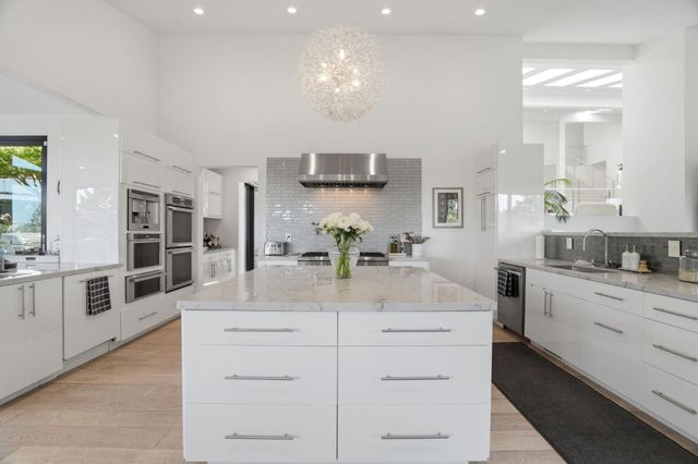 19288 Bainter Avenue, Saratoga, CA 95070