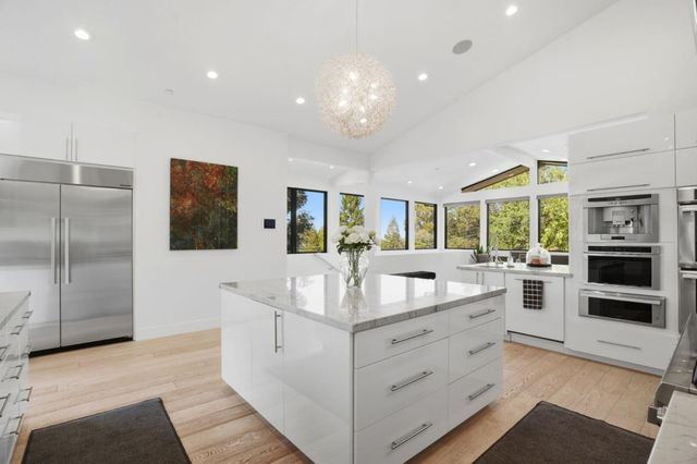 19288 Bainter Avenue, Saratoga, CA 95070