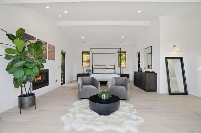 19288 Bainter Avenue, Saratoga, CA 95070