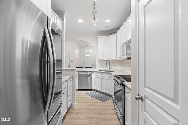 5917 Chivalry Court, Raleigh, NC 27612