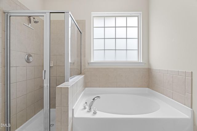 5917 Chivalry Court, Raleigh, NC 27612