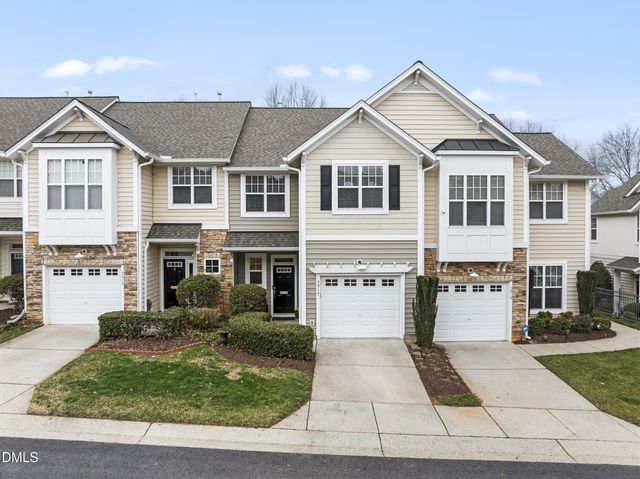 5917 Chivalry Court, Raleigh, NC 27612