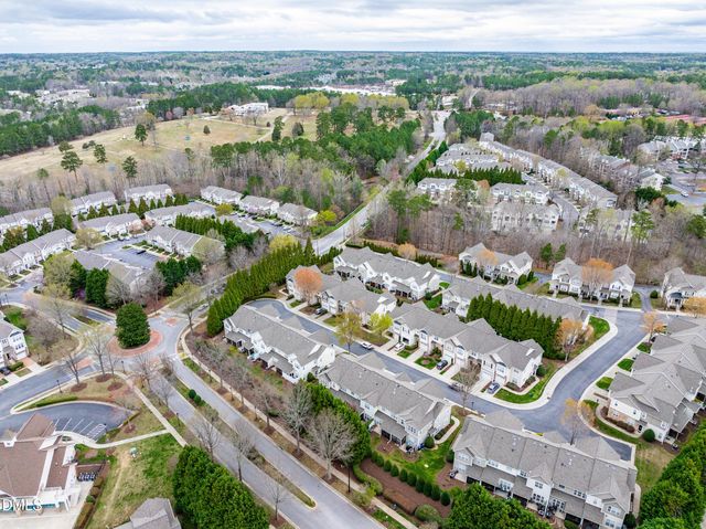 5917 Chivalry Court, Raleigh, NC 27612