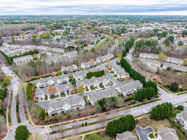 5917 Chivalry Court, Raleigh, NC 27612