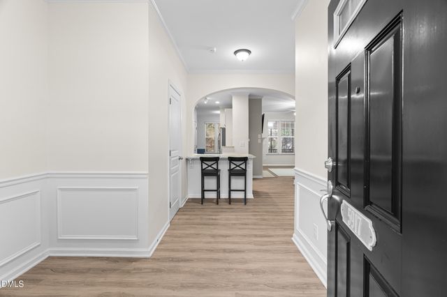 5917 Chivalry Court, Raleigh, NC 27612