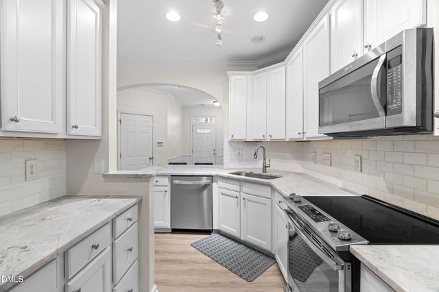 5917 Chivalry Court, Raleigh, NC 27612