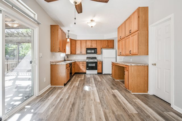 1581 Dale Court, Greenfield, IN 46140