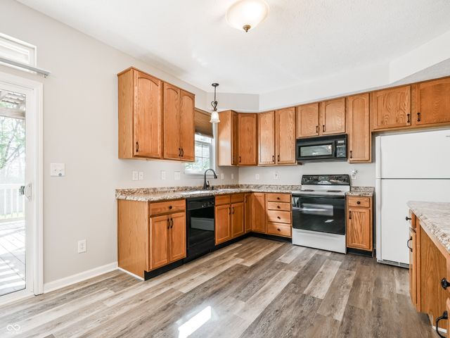 1581 Dale Court, Greenfield, IN 46140