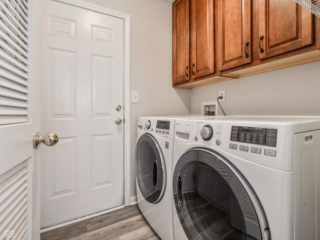 1581 Dale Court, Greenfield, IN 46140