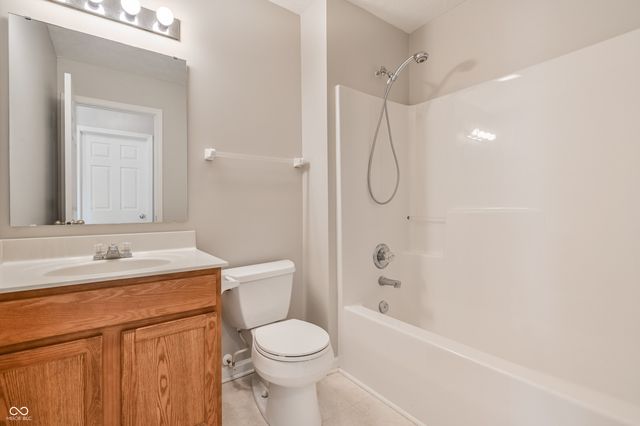 1581 Dale Court, Greenfield, IN 46140