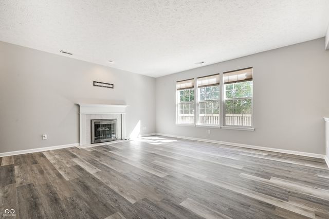 1581 Dale Court, Greenfield, IN 46140