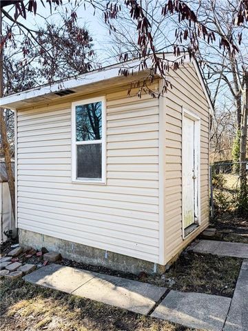 9719 W 59th Terrace, Merriam, KS 66203