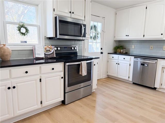 9719 W 59th Terrace, Merriam, KS 66203