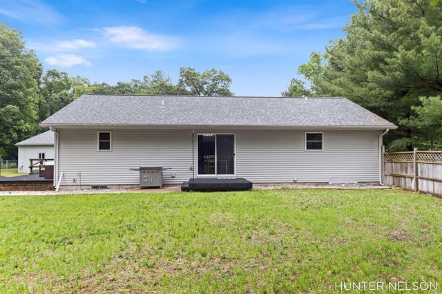 1081 E 98th Street, Grant, MI 49327