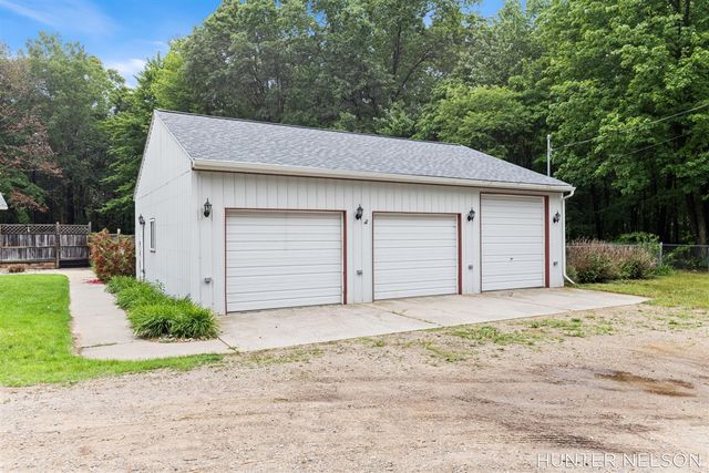 1081 E 98th Street, Grant, MI 49327