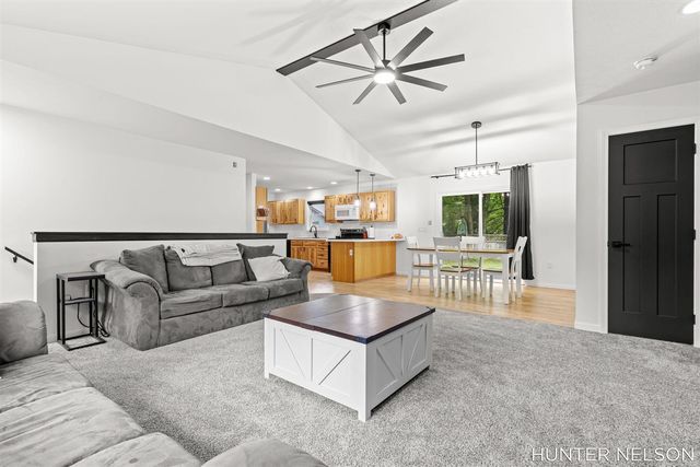 1081 E 98th Street, Grant, MI 49327