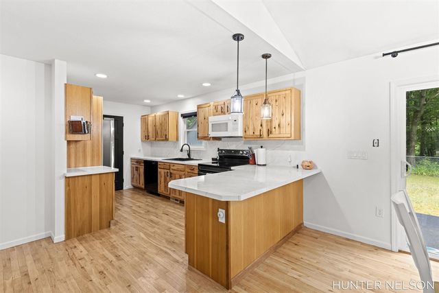 1081 E 98th Street, Grant, MI 49327