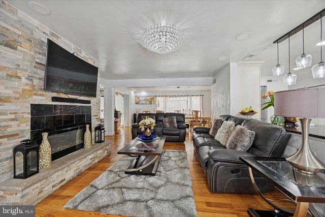 1111 N BROAD ST, Allentown, PA 18104