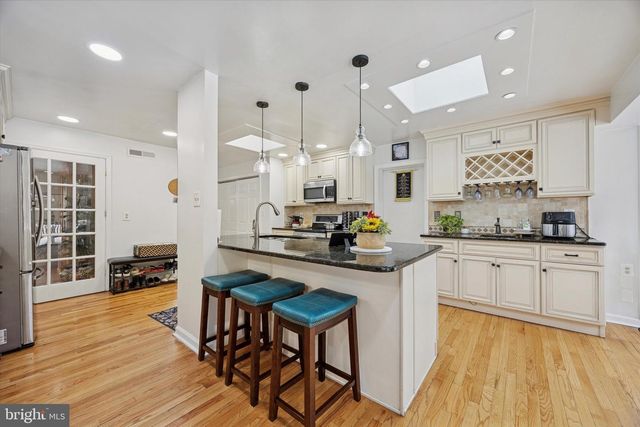 1111 N BROAD ST, Allentown, PA 18104