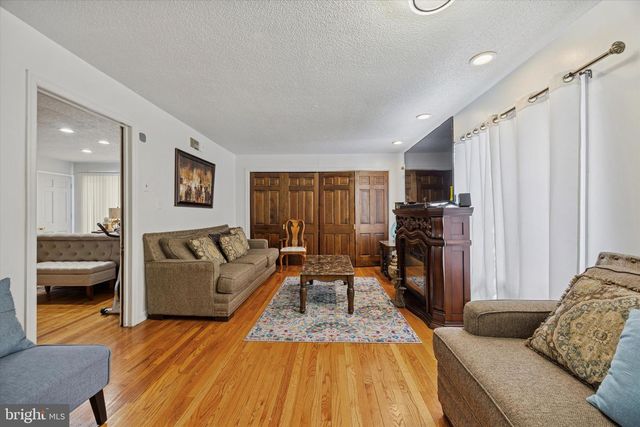 1111 N BROAD ST, Allentown, PA 18104