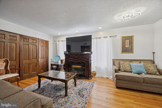 1111 N BROAD ST, Allentown, PA 18104