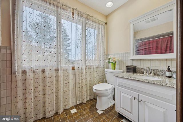 1111 N BROAD ST, Allentown, PA 18104