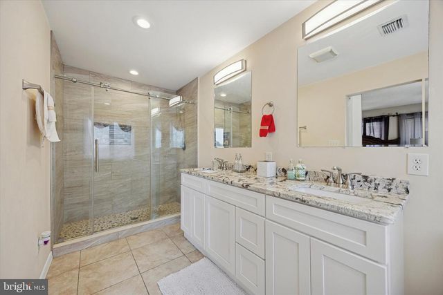 1111 N BROAD ST, Allentown, PA 18104