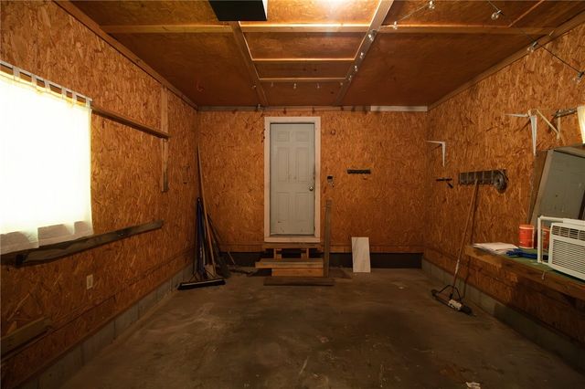 8504 Goose Creek Road, Fayetteville, AR 72704