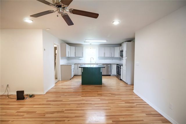 8504 Goose Creek Road, Fayetteville, AR 72704