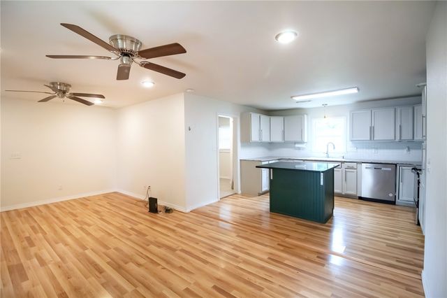 8504 Goose Creek Road, Fayetteville, AR 72704