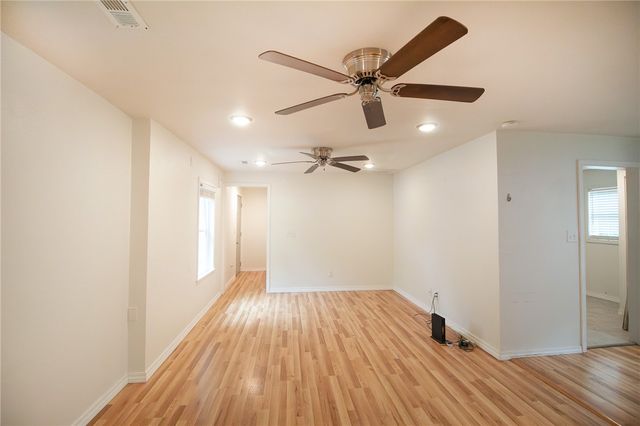 8504 Goose Creek Road, Fayetteville, AR 72704