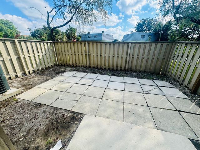 5908 NW 21st St 47-A, Lauderhill, FL 33313