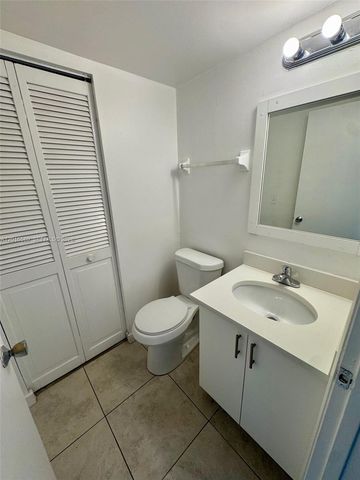 5908 NW 21st St 47-A, Lauderhill, FL 33313