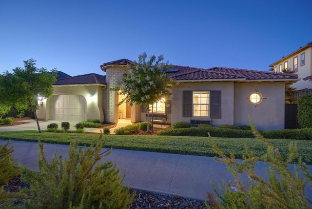 903 Candlewood Dr, El Dorado Hills, CA 95762