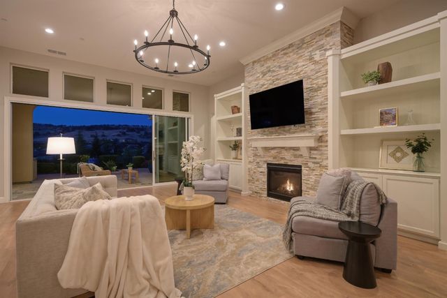 903 Candlewood Dr, El Dorado Hills, CA 95762