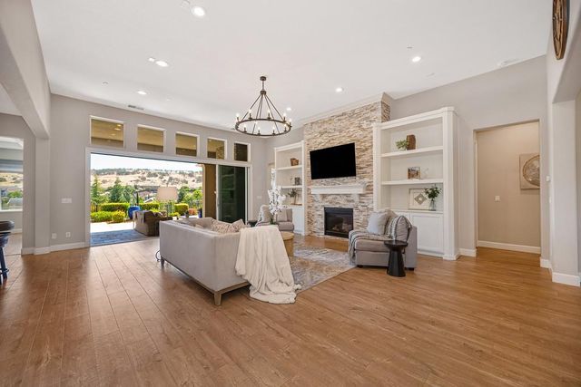 903 Candlewood Dr, El Dorado Hills, CA 95762