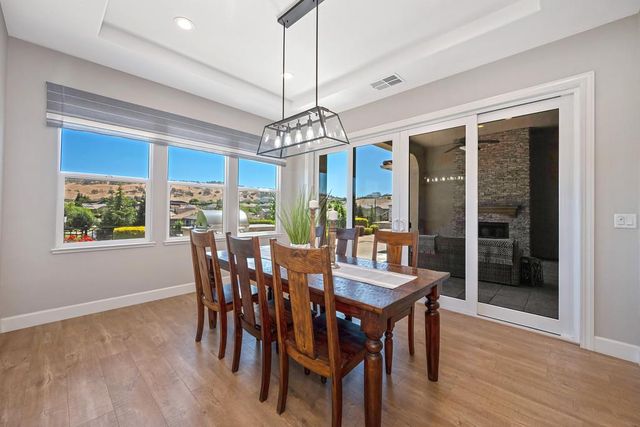 903 Candlewood Dr, El Dorado Hills, CA 95762