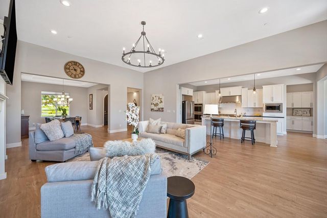 903 Candlewood Dr, El Dorado Hills, CA 95762