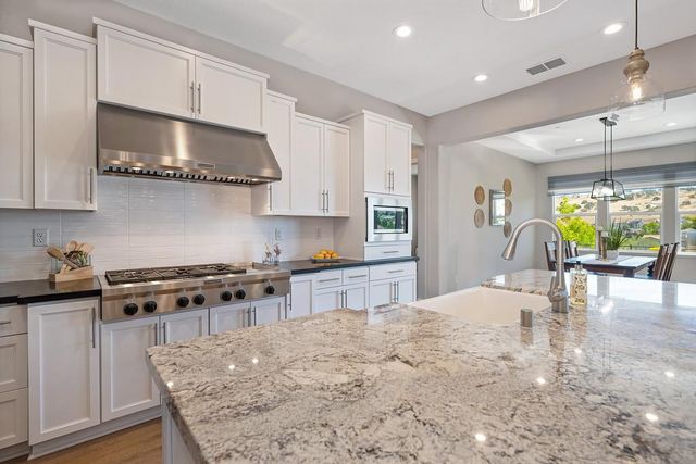 903 Candlewood Dr, El Dorado Hills, CA 95762