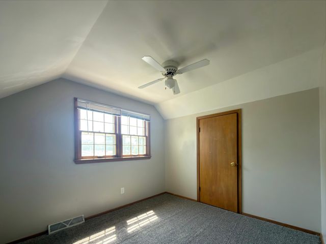 230 5th Avenue E, West Fargo, ND 58078