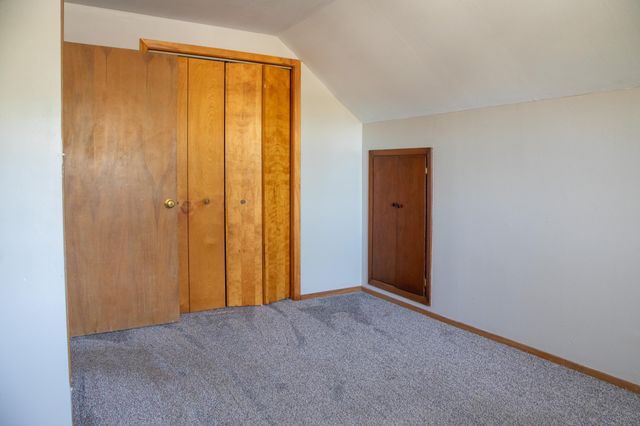 230 5th Avenue E, West Fargo, ND 58078