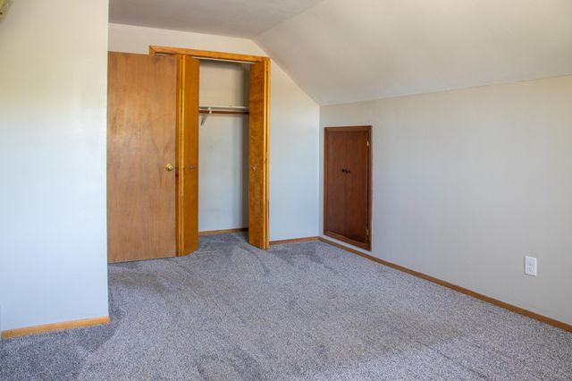 230 5th Avenue E, West Fargo, ND 58078