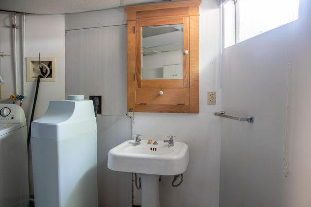 230 5th Avenue E, West Fargo, ND 58078