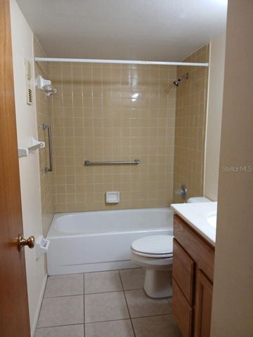 7560 92ND STREET 201B, Seminole, FL 33777