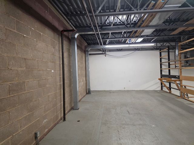 271 Salem St G, Woburn, MA 01801