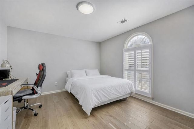 2285 Wildwood Lake Drive, Suwanee, GA 30024