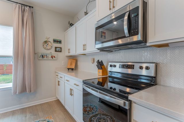 723 Larry Cir, Mount Pleasant, TN 38474