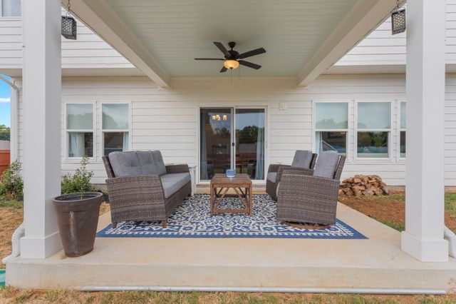 723 Larry Cir, Mount Pleasant, TN 38474