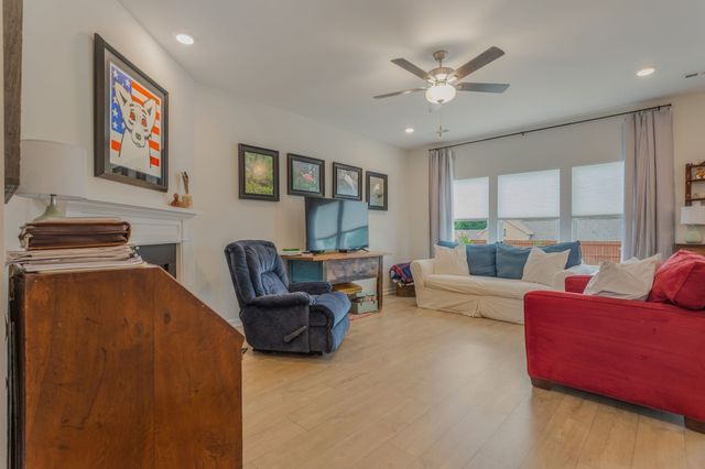 723 Larry Cir, Mount Pleasant, TN 38474